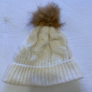 Brand new women’s Loft cable knit cap with Pom Pom